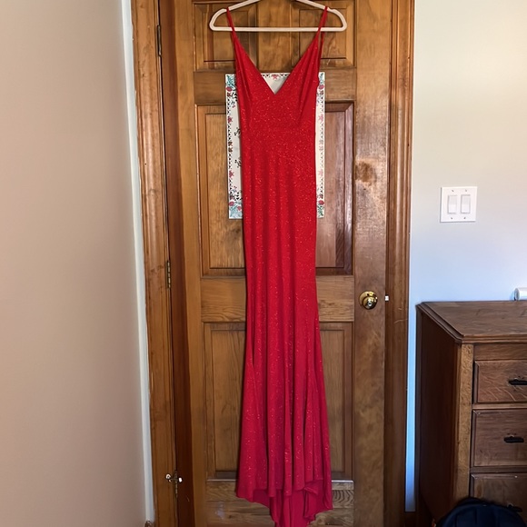 Charming Body Fitted Sleeveless Column Shape Long Dress by Ladivine - Picture 3 of 5